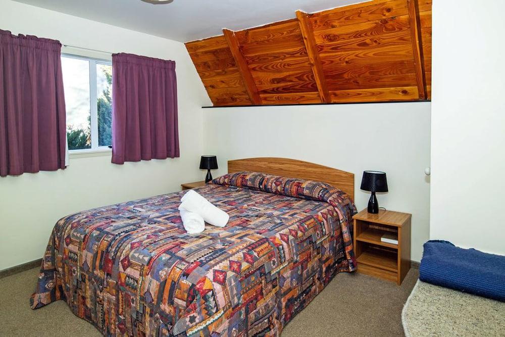 Mountain Chalets Motel Туизъл Екстериор снимка