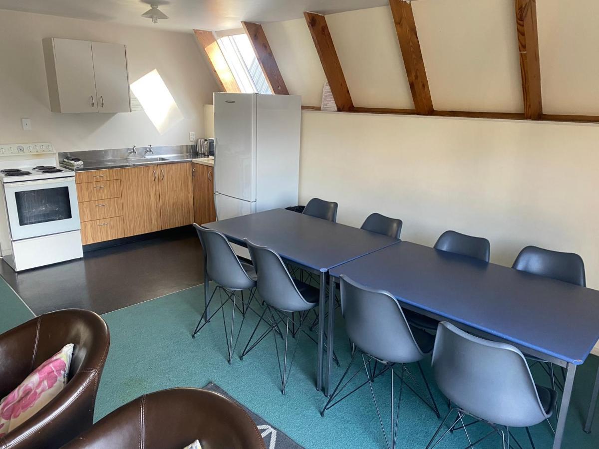 Mountain Chalets Motel Туизъл Екстериор снимка